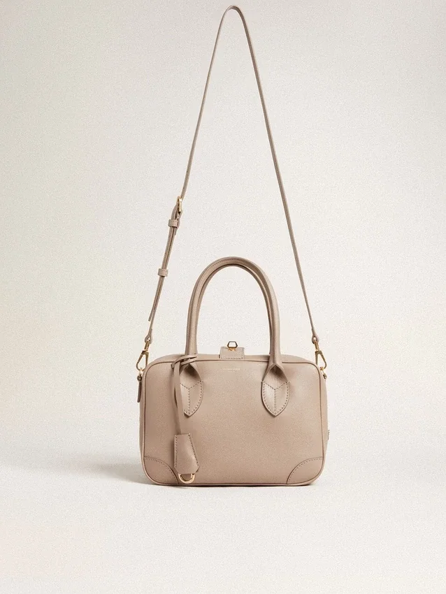 Bolso Vita en piel color topo con detalles dorados