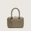 Bolso Vita en piel verde salvia con detalles dorados