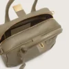 Bolso Vita en piel verde salvia con detalles dorados