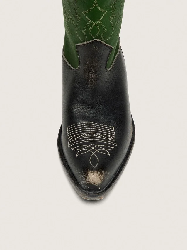 Botas altas Wish Star para mujer en cuero negro con pierna de cuero verde y bordados blancos