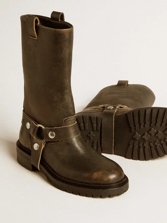 Botas Kurt de cuero negro con hebilla plateada