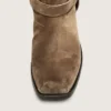 Botas moteras altas para mujer en gamuza encerada beige oscuro con correa y hebilla color plateado