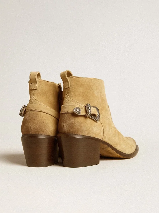 Botas Patty en gamuza encerada color arena