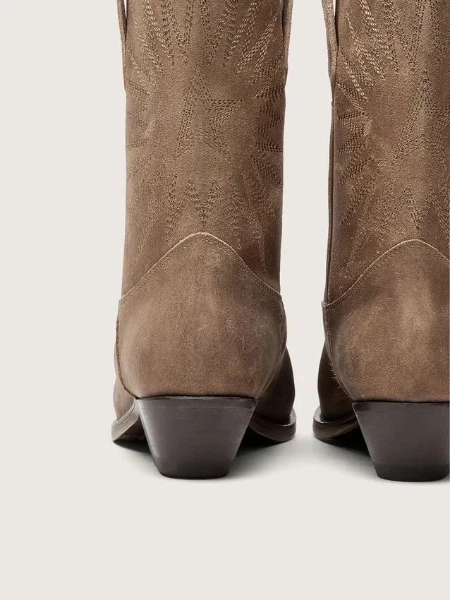 Botas Wish Star bajas para mujer en gamuza gris con bordado de estrellas