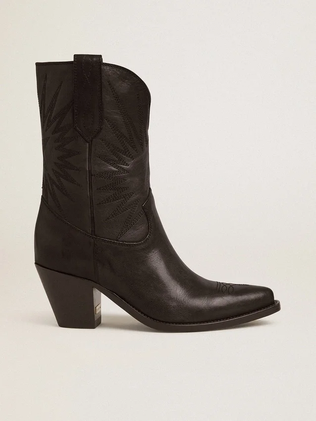 Botas Wish Star de caña baja en cuero negro con estrella incrustada tono sobre tono