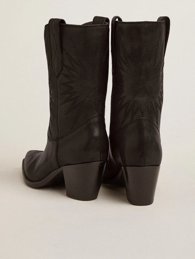 Botas Wish Star de caña baja en cuero negro con estrella incrustada tono sobre tono