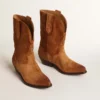 Botas Wish Star de caña baja en gamuza color coñac con estrella incrustada