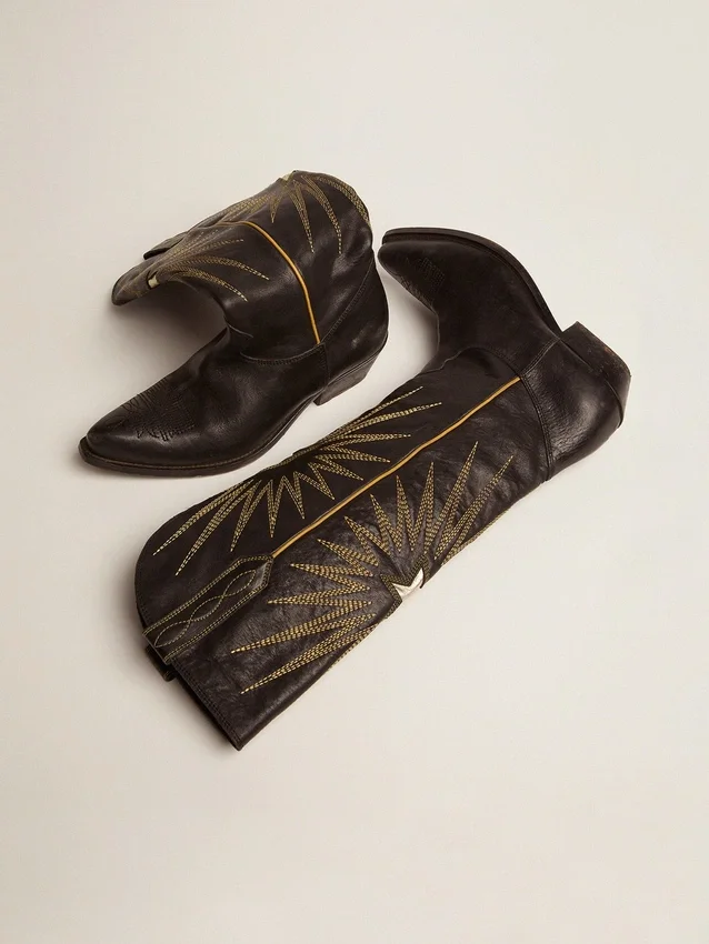 Botas Wish Star en cuero negro con estrella incrustada de cuero laminado platino