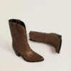 Botas Wish Star en piel gris paloma con detalles de incrustaciones tono sobre tono