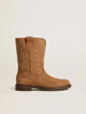 Botas Wish Young de gamuza color camel con estrella bordada