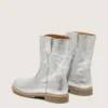 Botas Young Wish de cuero metalizado plateado con bordado de estrellas