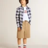 Camisa a cuadros azules y blancos para niños con estampado en la espalda