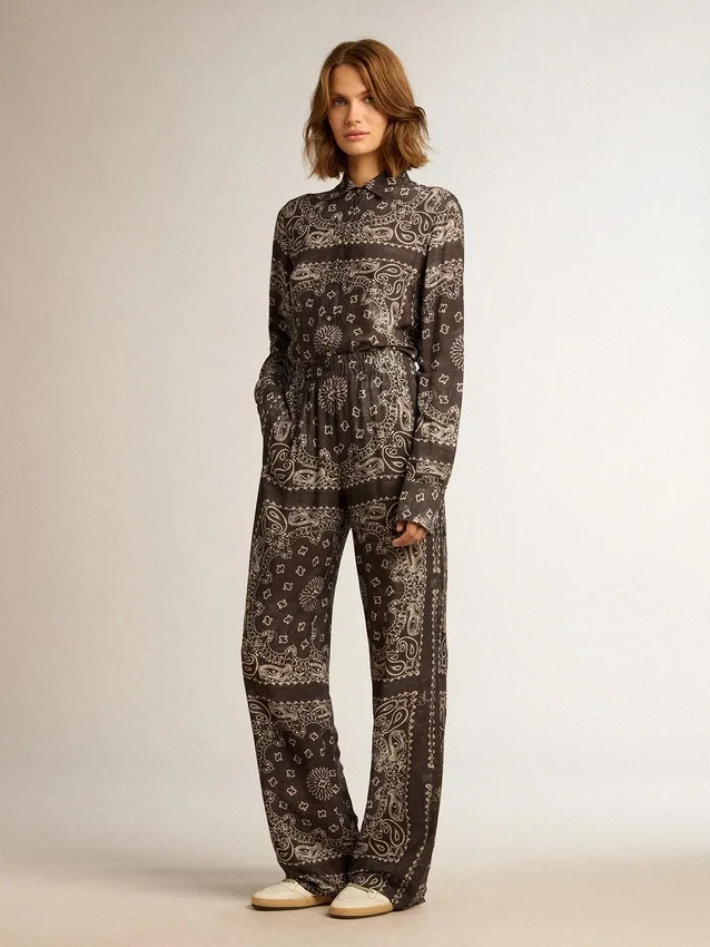 Camisa de pijama en gris antracita con estampado de paisley