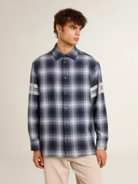 Camisas azules de hombre con diseño de cuadros 3D y estampado en la espalda