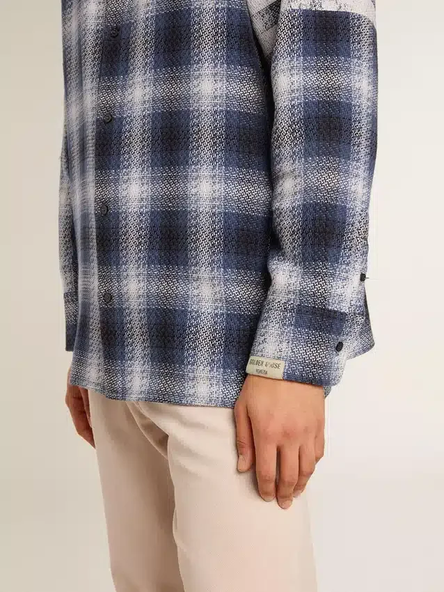 Camisas azules de hombre con diseño de cuadros 3D y estampado en la espalda