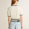 Camisas cortas de algodón blanco desgastado para mujer con ribetes azules