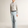 Camisas de algodón blancas para hombre con finas rayas color burdeos
