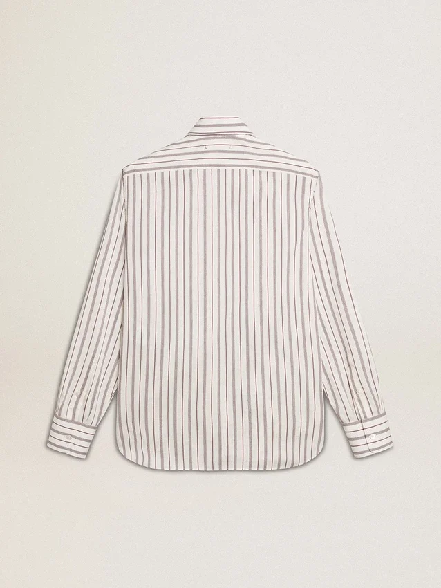 Camisas de algodón blancas para hombre con finas rayas color burdeos