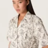 Camisas de algodón de corte recto para mujer con estampado floral en blanco y negro