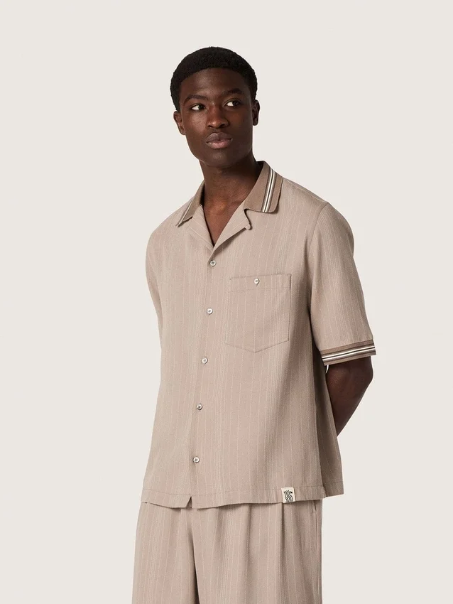 Camisas de manga corta para hombre en lana fresca gris con rayas finas