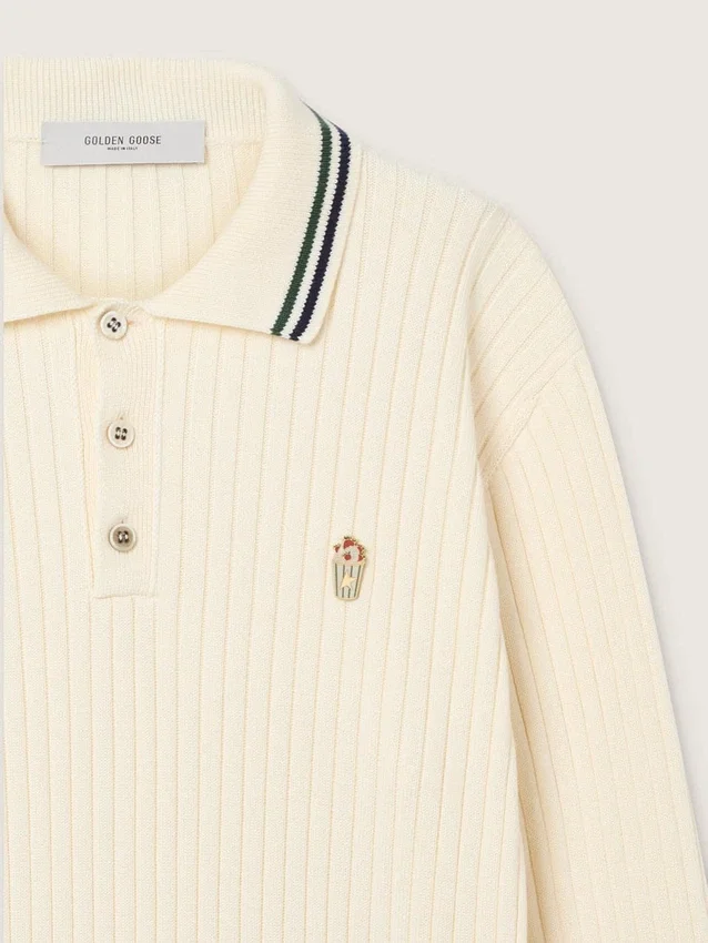 Camisas de manga larga para hombre en tejido de punto blanco con bordes en contraste y un broche removible