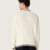 Camisas de manga larga para hombre en tejido de punto blanco con bordes en contraste y un broche removible