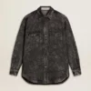 Camisas de mezclilla negras para mujer con estampado floral tono sobre tono