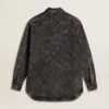 Camisas de mezclilla negras para mujer con estampado floral tono sobre tono