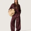 Camisas de mujer en denim color burdeos