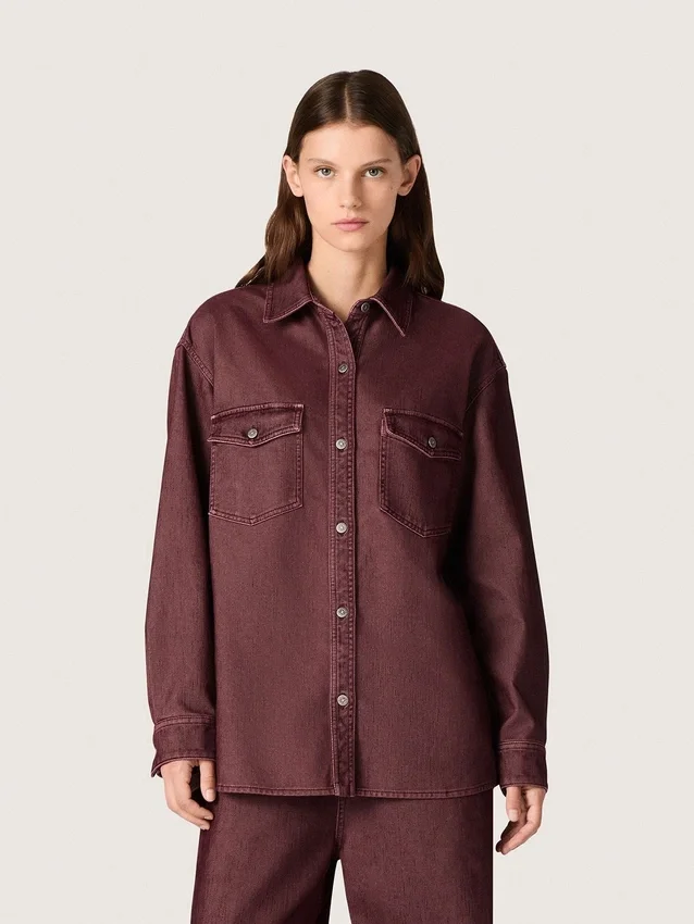Camisas de mujer en denim color burdeos