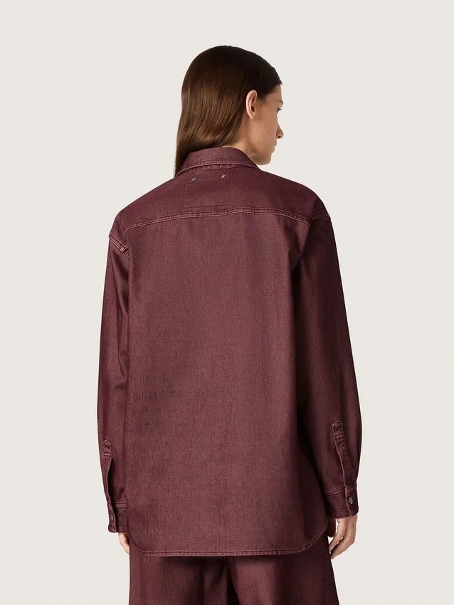 Camisas de mujer en denim color burdeos