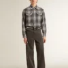 Camisas grises para hombres con bordado blanco