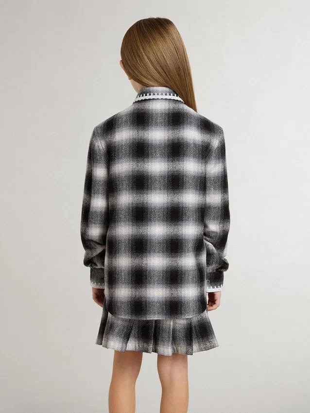 Camisas infantiles a cuadros blancos y negros con bordado blanco