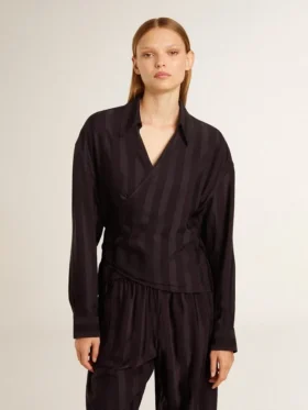Camisas negras para mujer con rayas verticales y cierre con nudo lateral