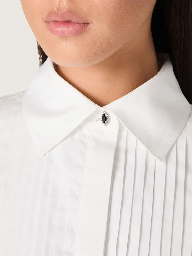 Camisas oversize para mujer de algodón blanco con detalles plisados y botones de joyería