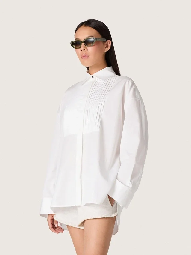Camisas oversize para mujer de algodón blanco con detalles plisados y botones de joyería