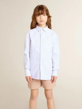 Camisas para niños de algodón a rayas azul claro y blanco con logotipo bordado