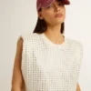 Camisas sin mangas en blanco desgastadas adornadas con cristales
