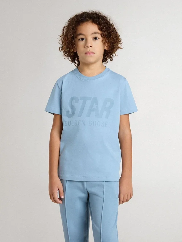 Camiseta azul claro para niños con estampado