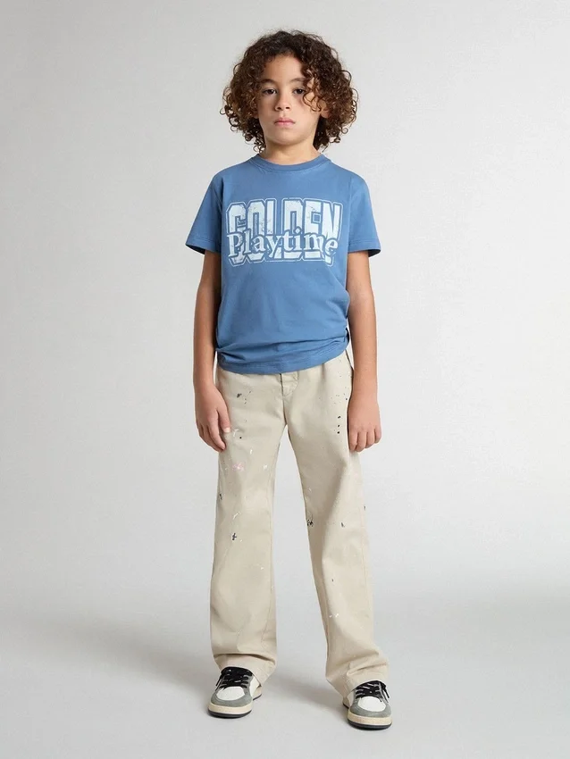 Camiseta azul para niños con estampado blanco