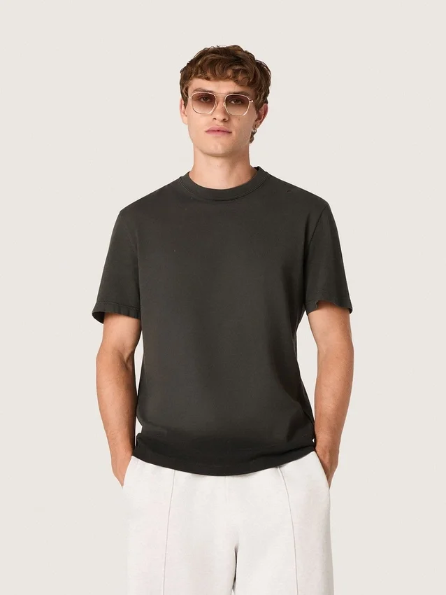 Camiseta para hombre de jersey de algodón antracita con corazón perforado