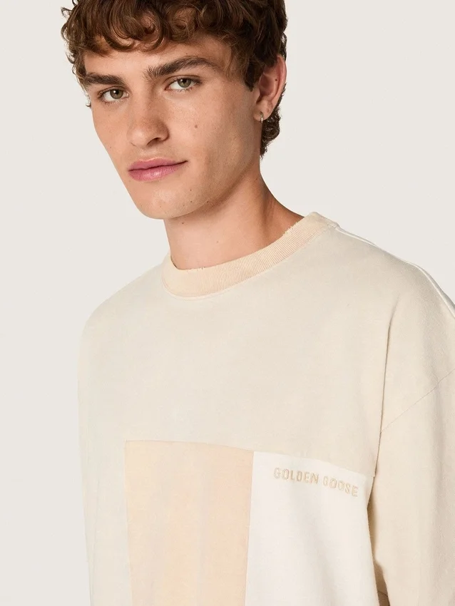 Camiseta para hombre de jersey de algodón con efecto patchwork en blanco y beige