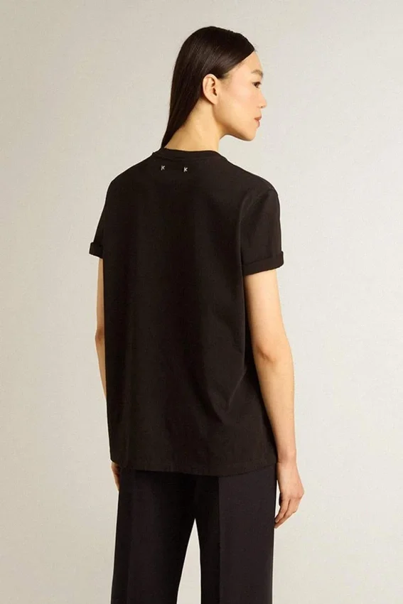 Camiseta para mujer de corte regular con efecto desgastado en negro