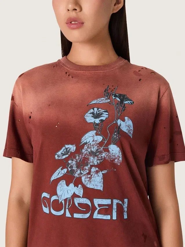Camiseta para mujer de jersey de algodón color óxido con estampado floral