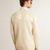 Cardigan beige para hombre con la inscripción «Golden» en la espalda