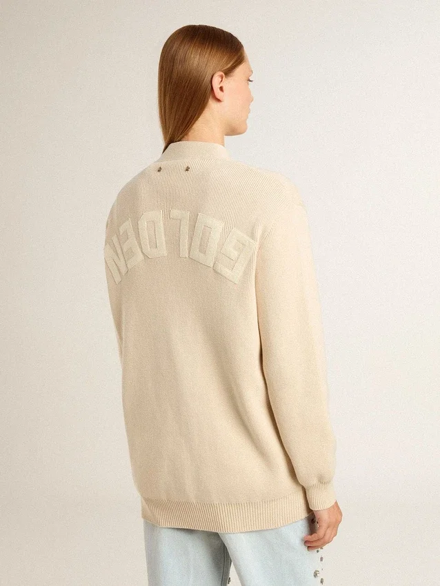 Cardigan beige para mujer con la inscripción «Golden» en la espalda
