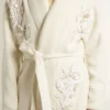 Cardigan de algodón color crema para mujer con bordado floral