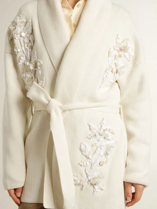 Cardigan de algodón color crema para mujer con bordado floral
