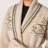 Cardigan de mujer con cinturón en mezcla de lana beige con bordados en contraste
