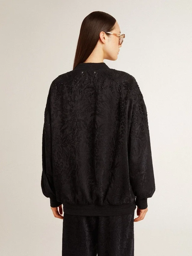 Cardigan negro para mujer con bordado de cuentas tono sobre tono en estilo toile de jouy
